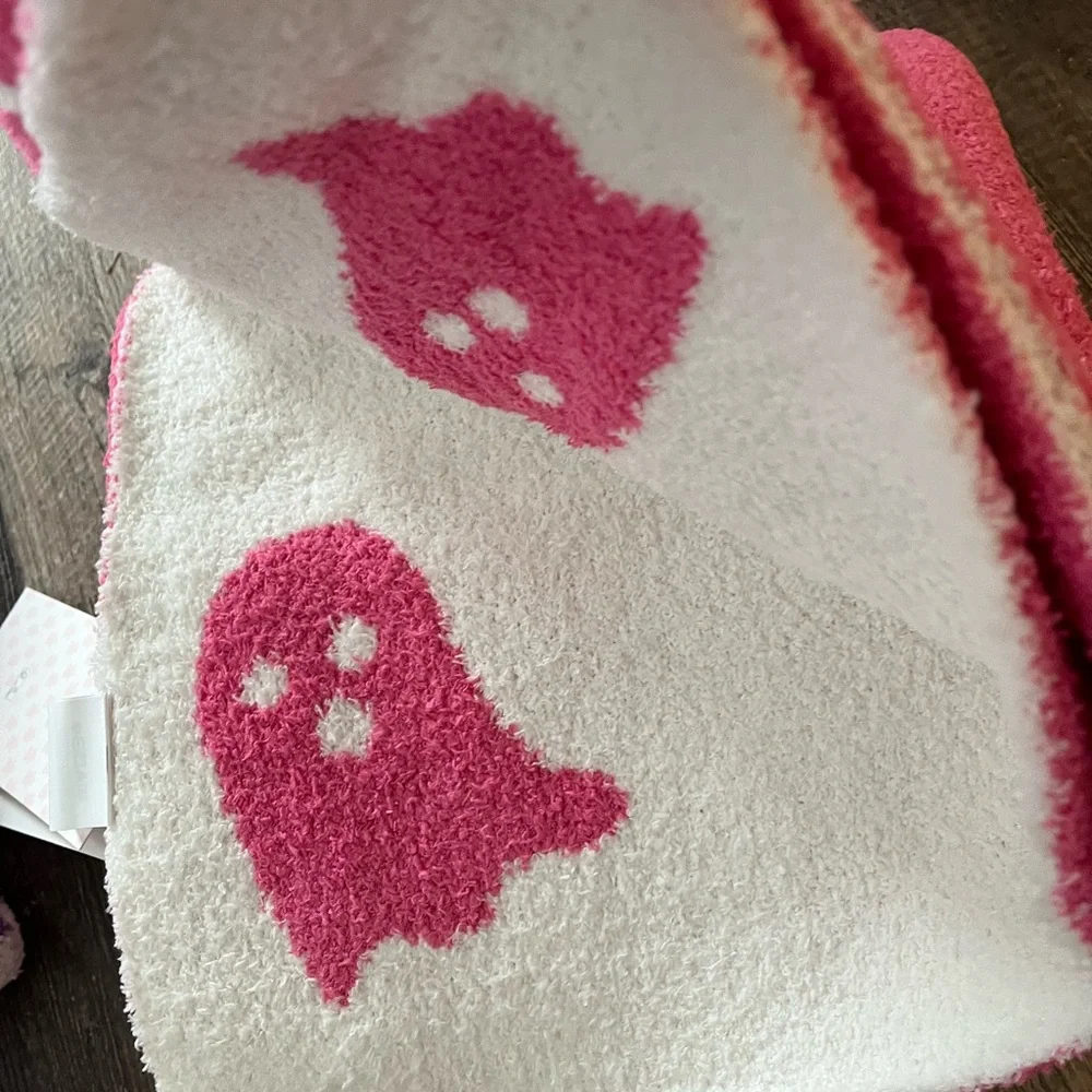 Rachel Zoe Halloween Blanket throws! Ghosts, Pumpkins, pastels! Brand New!